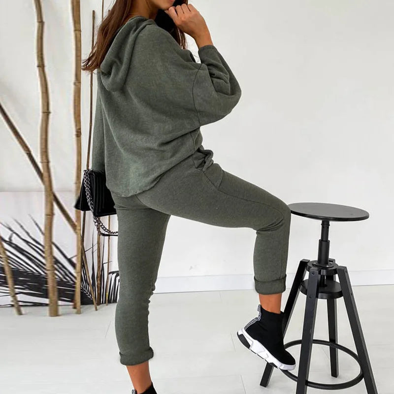 Women's Set of two solid pieces Casual sweater with three-quarters fashion hoodie and Slim pants